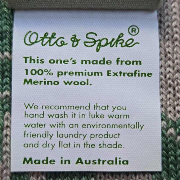 NWOT Otto & Spike Merino Scarf Knit Wool Cockatoo Parrot Bird GREEN - Picture 3 of 8